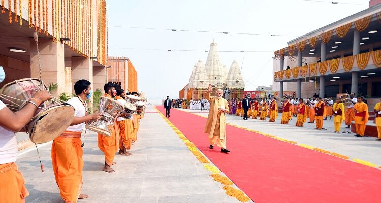 PM Inaugurates Shri Kashi Vishwanath Dham in Varanasi