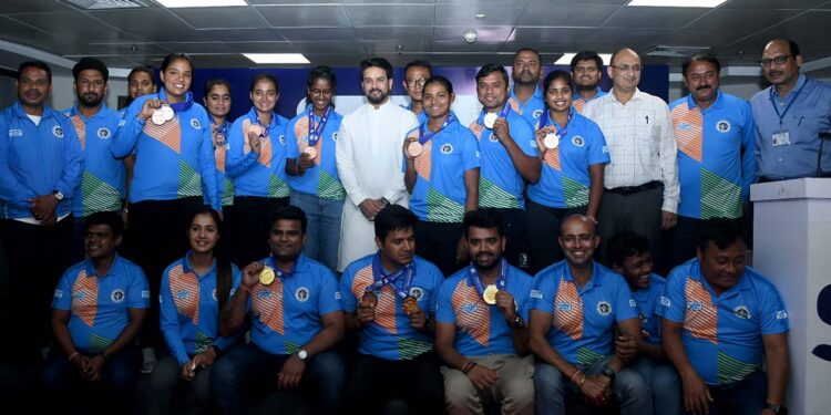 Anurag Thakur Felicitates Boxing World Championship And Archery World Cup Teams