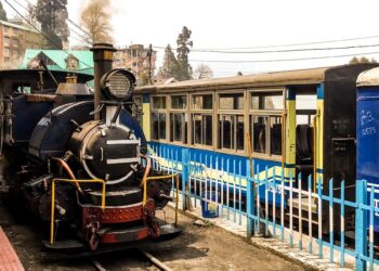 On The Tracks Of India's Most Iconic Mountain Railways_Darjeeling