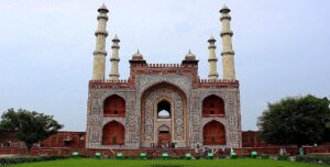 The Five Most Iconic Gateways Of India_Sikandra Gate