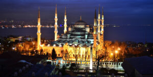 These Beautiful Places Will Make You Fall In Love With Turkey_Blue Mosque_Night view