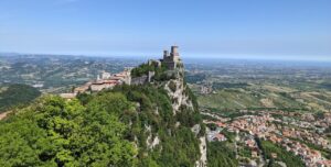 These Popular European Countries Have No Airports_San Marino