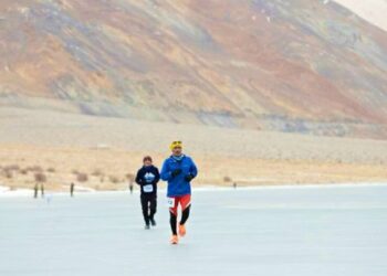 World's Highest Altitude Frozen Lake Half-Marathon - Guinness World Record Set In Ladakh