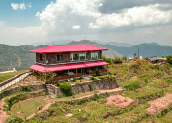 Escape Routine And tune Into Nature's Serenity At Rosly Estate_1