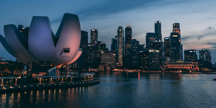 Ready To Travel The World- Don't Forget These Strange Travel Rules_Singapore