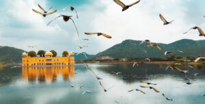 Check Out These Amazing Places In Rajasthan For A Thrilling Monsoon Adventure_Jal Mahal_01