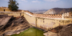 Check Out These Amazing Places In Rajasthan For A Thrilling Monsoon Adventure_Nahargarh Fort