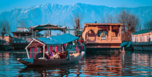 5 Serene Lakes In India_Dal Lake
