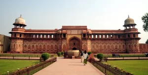 A Comprehensive Guide To Agra’s Treasures_Front view of Jahangiri Mahal