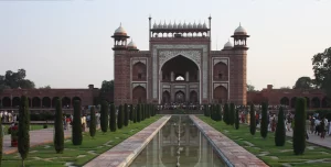 A Comprehensive Guide To Agra’s Treasures_Taj Garden