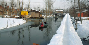 Winterscapes of Kashmir_Deserted Dal Lake