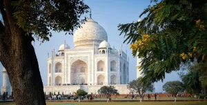 Explore These Iconic Destinations Before They Break The Bank_Taj Mahal_India