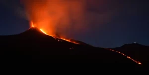 Must-See Active Volcanoes You Can Actually Visit_Mount Etna,_Sicily_Italy