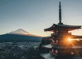 Japan Tourism Breaks Records