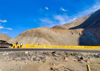 5 Must-Do Road Trips Across India