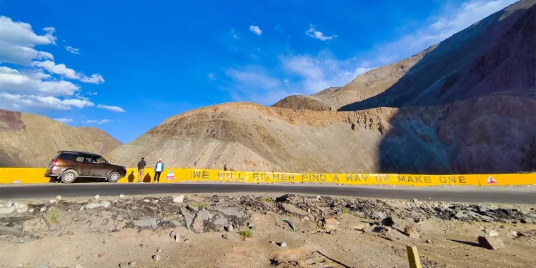 5 Must-Do Road Trips Across India