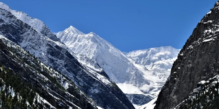 Snow Cover In Himachal Pradesh River Basins Falls By 12.7%