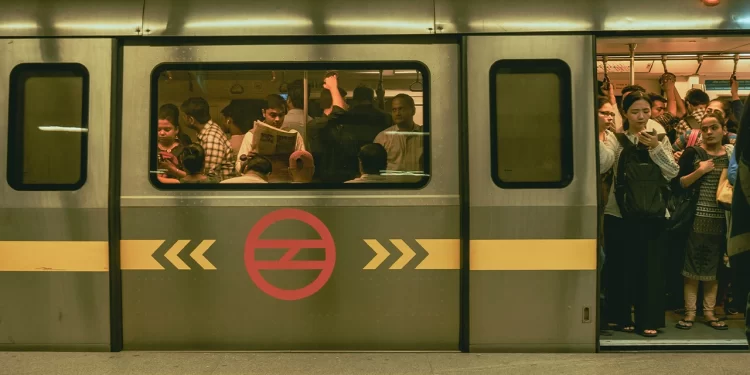 Delhi Metro Rolls Out Digital Smart Card