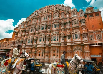Hawa Mahal—The Palace of the Wind’s Quiet Elegance