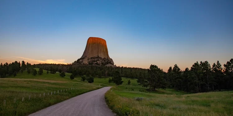 Devils Tower_Wyoming_USA