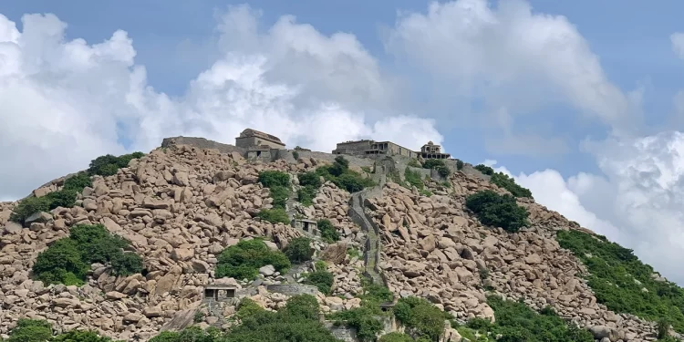 Gingee Fort: A Maratha Stronghold In Tamil Nadu