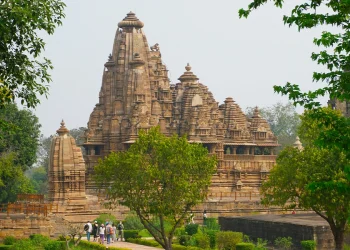 Madhya Pradesh Launches PM Shri Tourism Helicopter Service To Boost Tourism_01