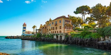 Hidden European Coastal Towns Perfect for Families_Cascais_Portugal_2