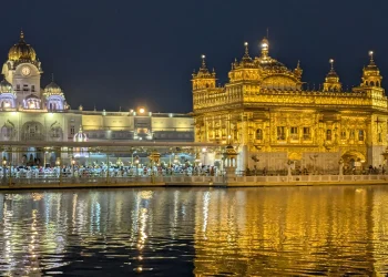 Finding Inner peace At The Golden Temple, Amritsar, India_4